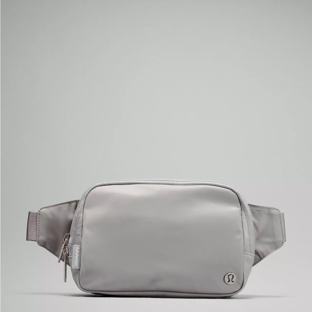 Lululemon Everywhere Belt bag - Large